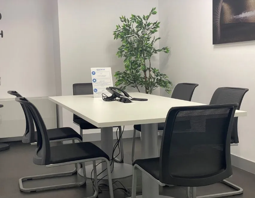 Best rooms for rent in Azca