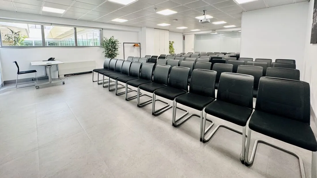 Theatre set-up: ideal for the success of your corporate events