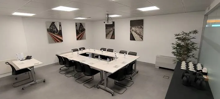 Sala de reunión en Ibercenter Azca